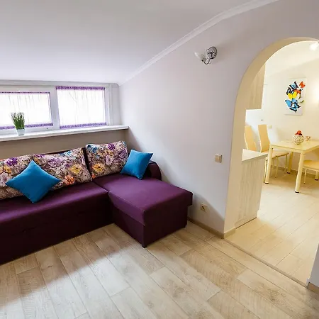 Апартаменти Furmanska 3 Mansarda *